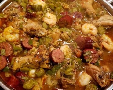 okra stew with chicken, sausage, shrimp and crawfish tails, onion and green peppers