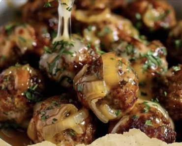 Slow Cooker French Onion Meatball