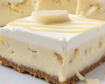 Banana Cream Cheesecake Bars