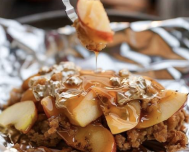 Campfire Apple Crisp