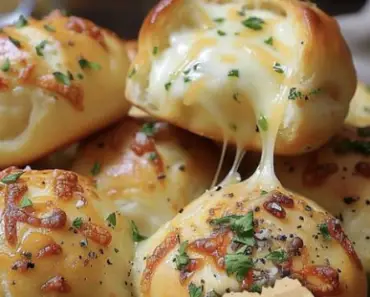 Biscuit Garlic Butter Cheese Bombs