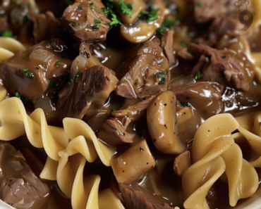 Crockpot Beef Tips & Noodles