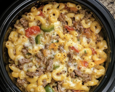 Crockpot Philly Cheesesteak Mac