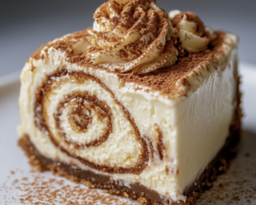 Cinnamon Roll Cheesecake Recipe