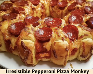 Pepperoni Pizza Monkey Bread 24