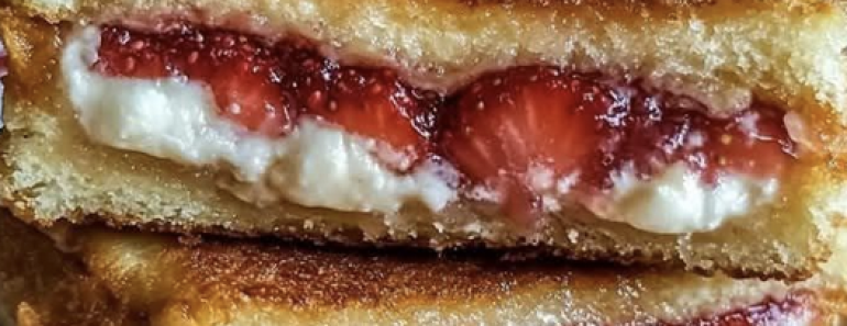Fried Strawberry Cheesecake Sandwiches