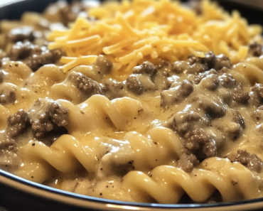 Cheesy Ground Beef Stroganoff Pasta Casserole