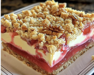 24-Rhubarb Cheesecake Squares 24-Rhubarb Cheesecake Squares