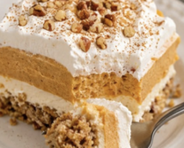 Pumpkin Cheesecake Bars
