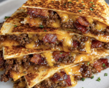 Maple Bacon Cheeseburger Maple Bacon Cheeseburger