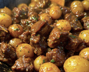 Garlic Butter Beef Bites Baby Potatoes
